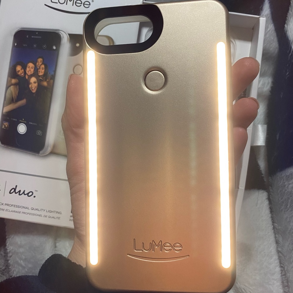 Lumee light for iPhone plus